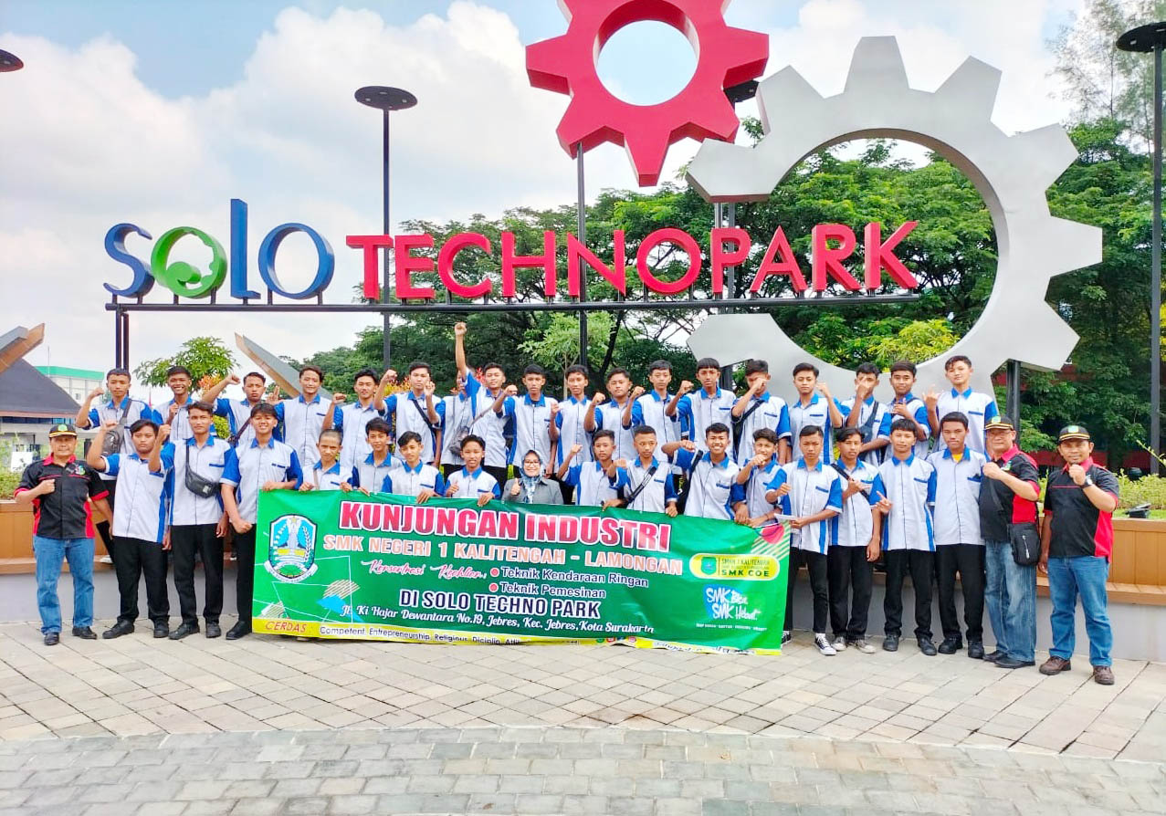 KUNJUNGAN INDUSTRI